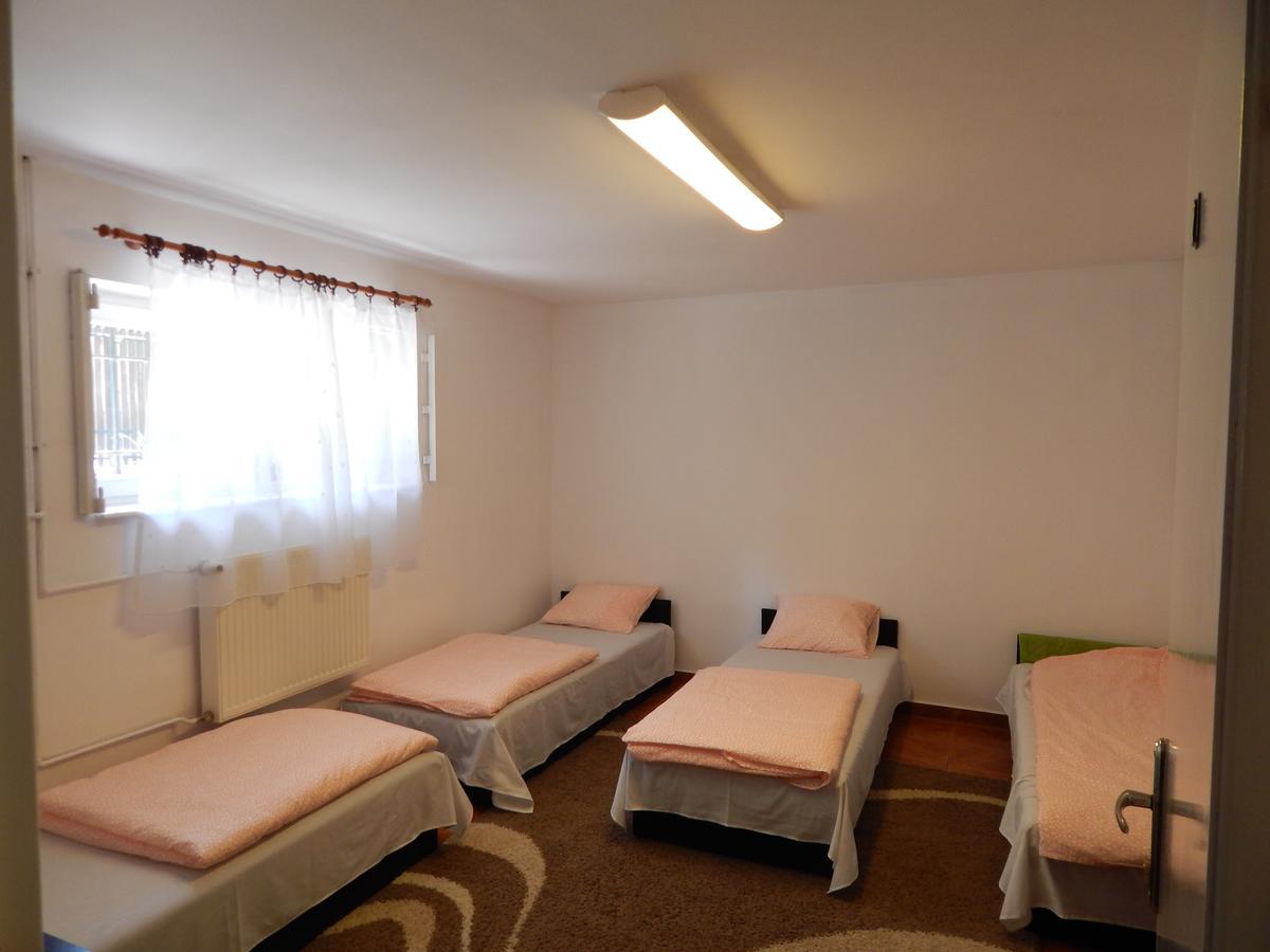 Hostel Madeira Gdaňsk Exteriér fotografie