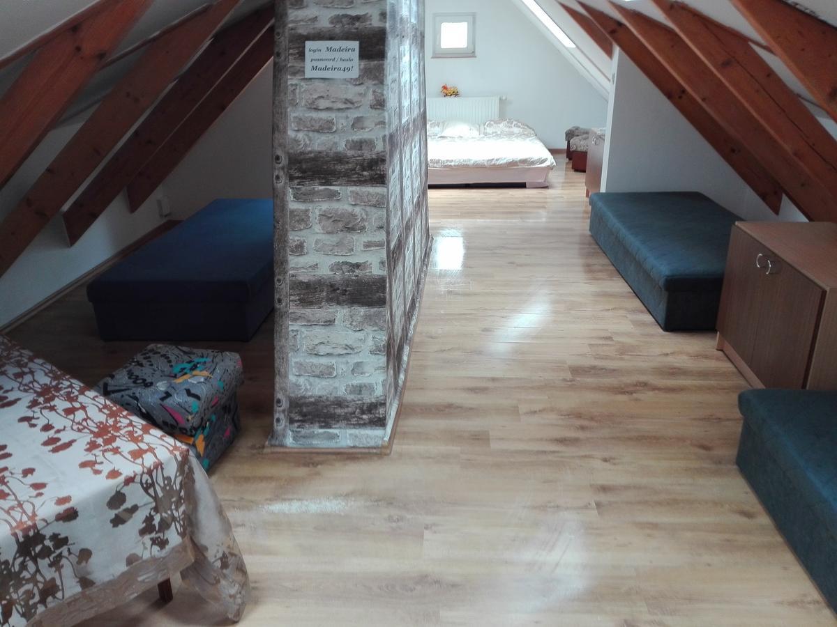 Hostel Madeira Gdaňsk Exteriér fotografie